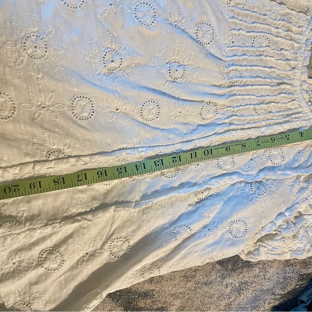 Anthropology Brand Boho White Eyelet Women's Top - Picture 5 of 5